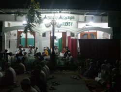 Hari Pertama Taraweh Mushollah Dan Masjid Dikampung Arab Membludak. Termakan Isu pembagian Amplop Dari Said Abdullah.